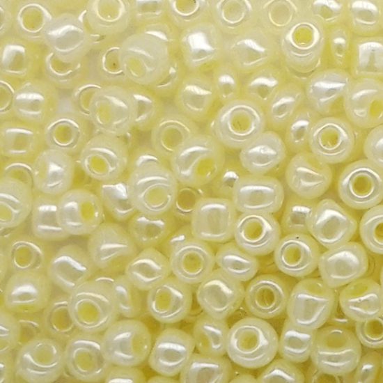 Seed Beads - Size 8/0, Ceylon Cream