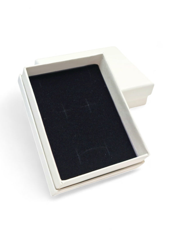 Jewellery Box - White ±2.8×9×7 cm, Pendant On Chain, Ring×1, Pierced Earrings - Image 2