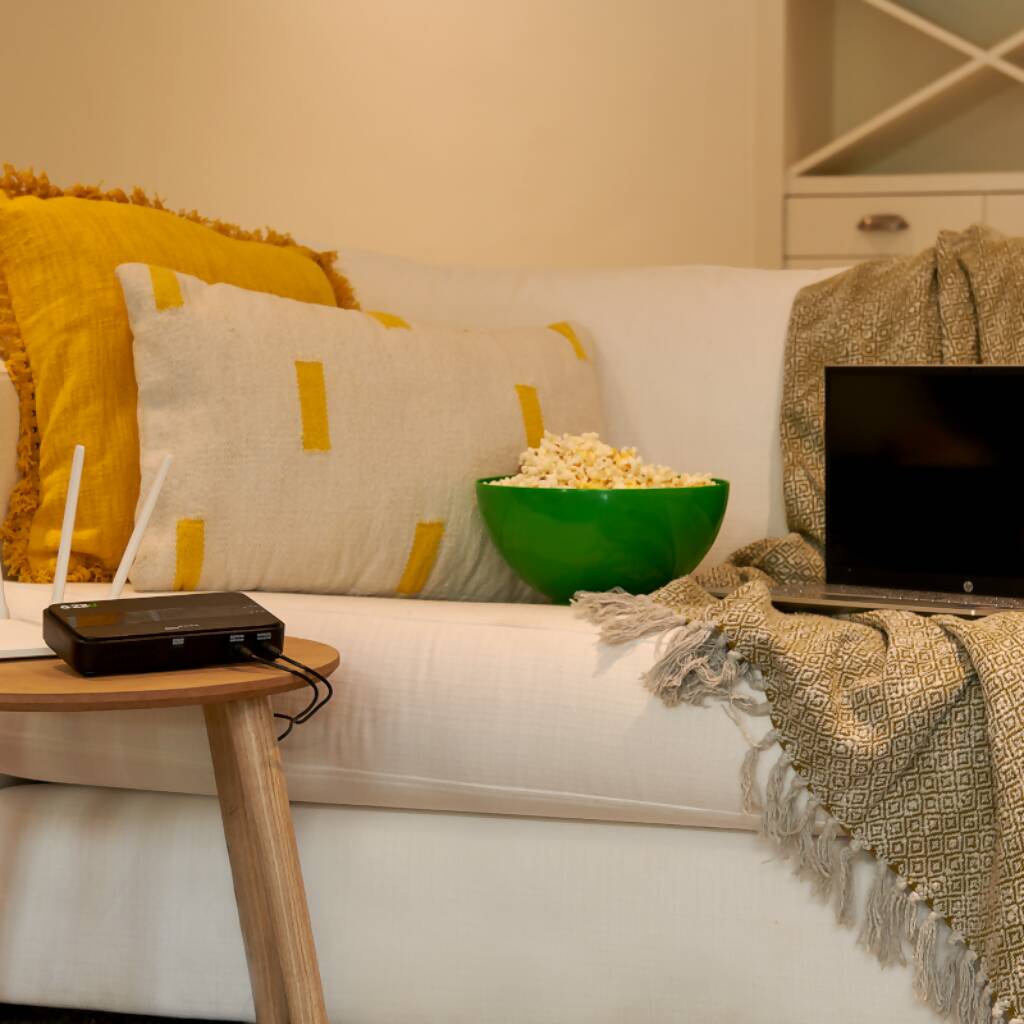 GIZZU 36W 32Wh 8800mAh Mini Dual DC UPS Lithium – Black