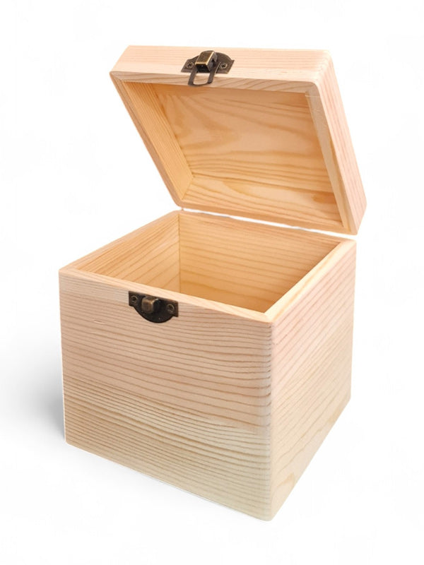Wooden Craft Box ±12×12×12 cm - Image 2