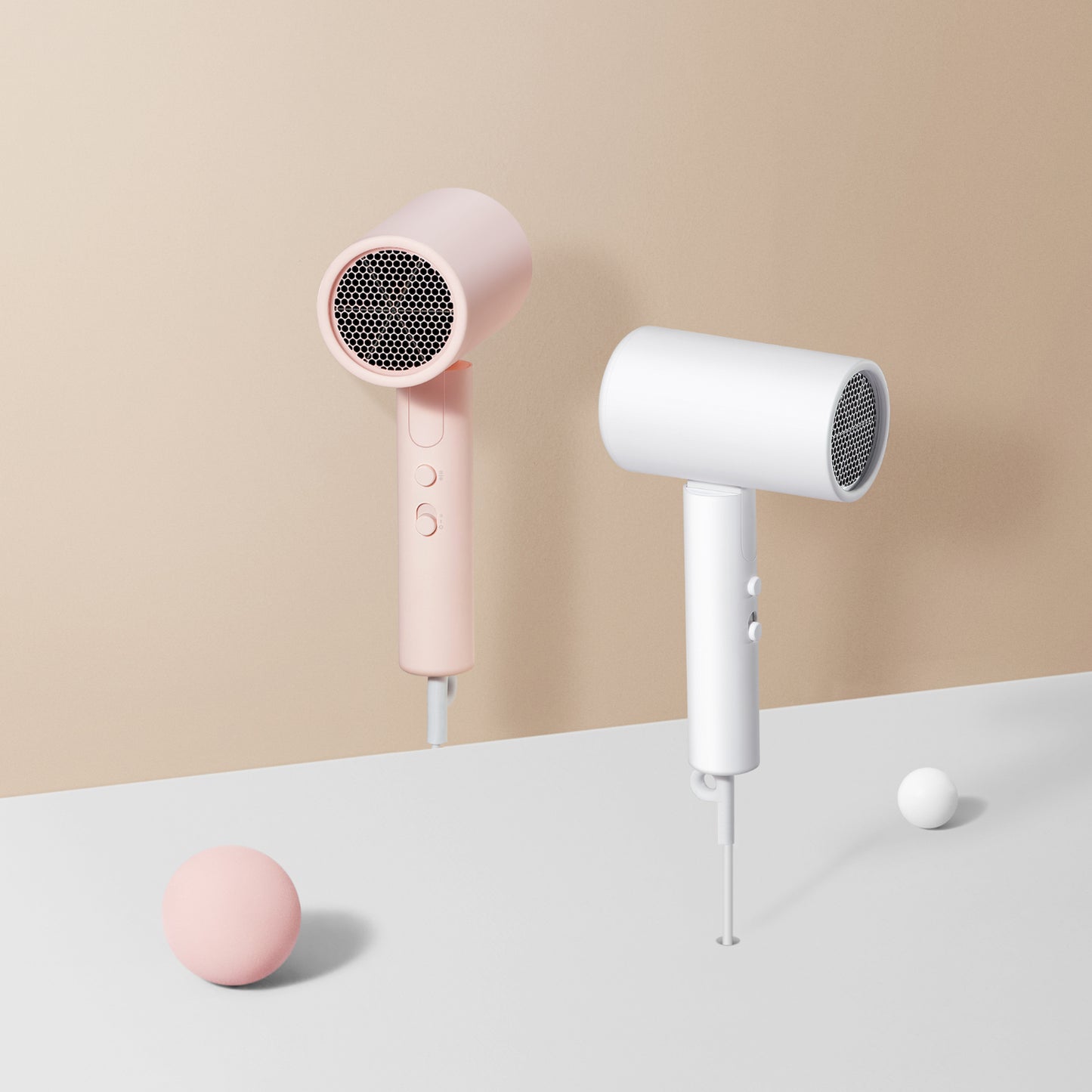 Xiaomi Compact H101 1600W Foldable Hair Dryer - alternate product view 6
