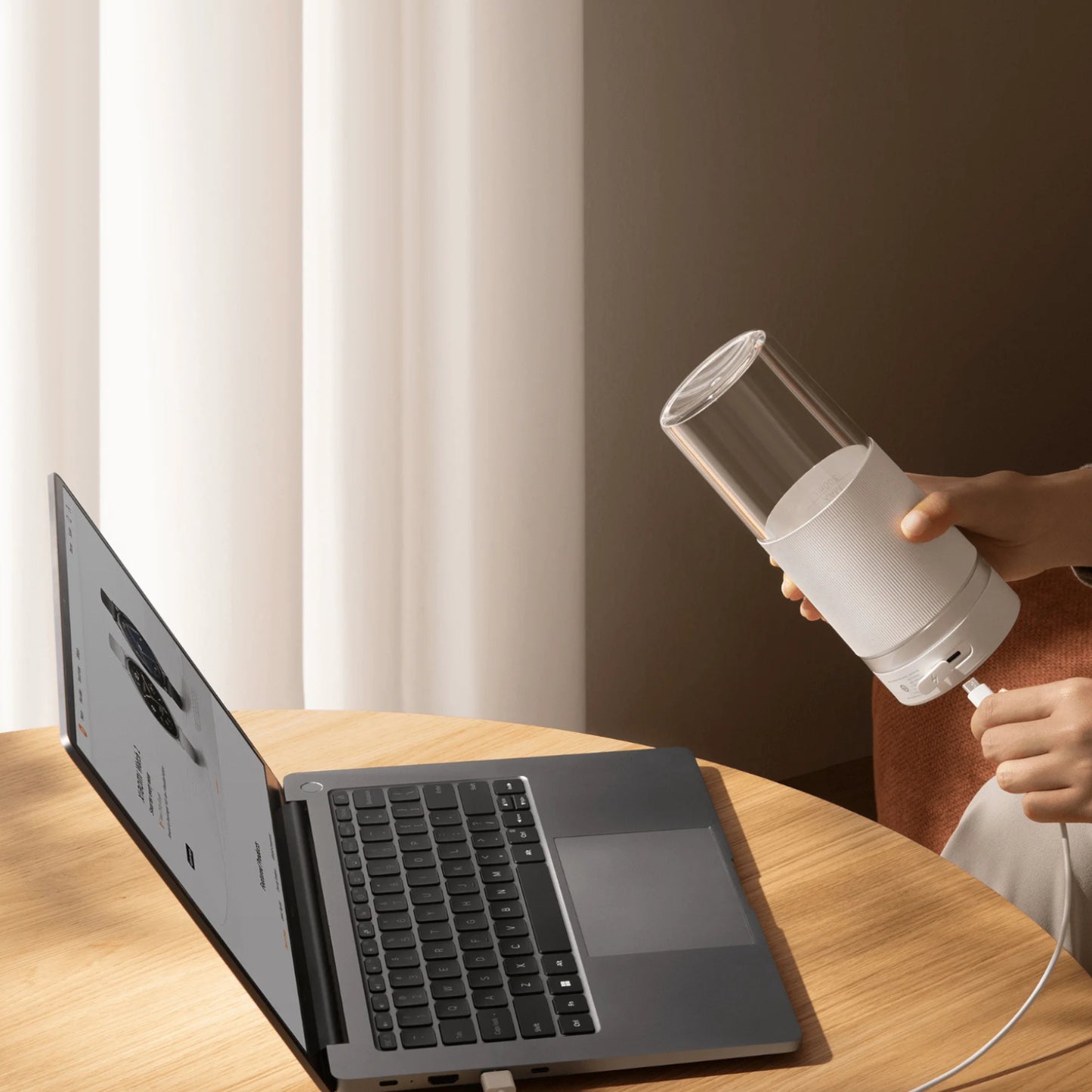 Xiaomi Portable Blender 300ml USB Type-C Rechargeable- White - alternate product view 7