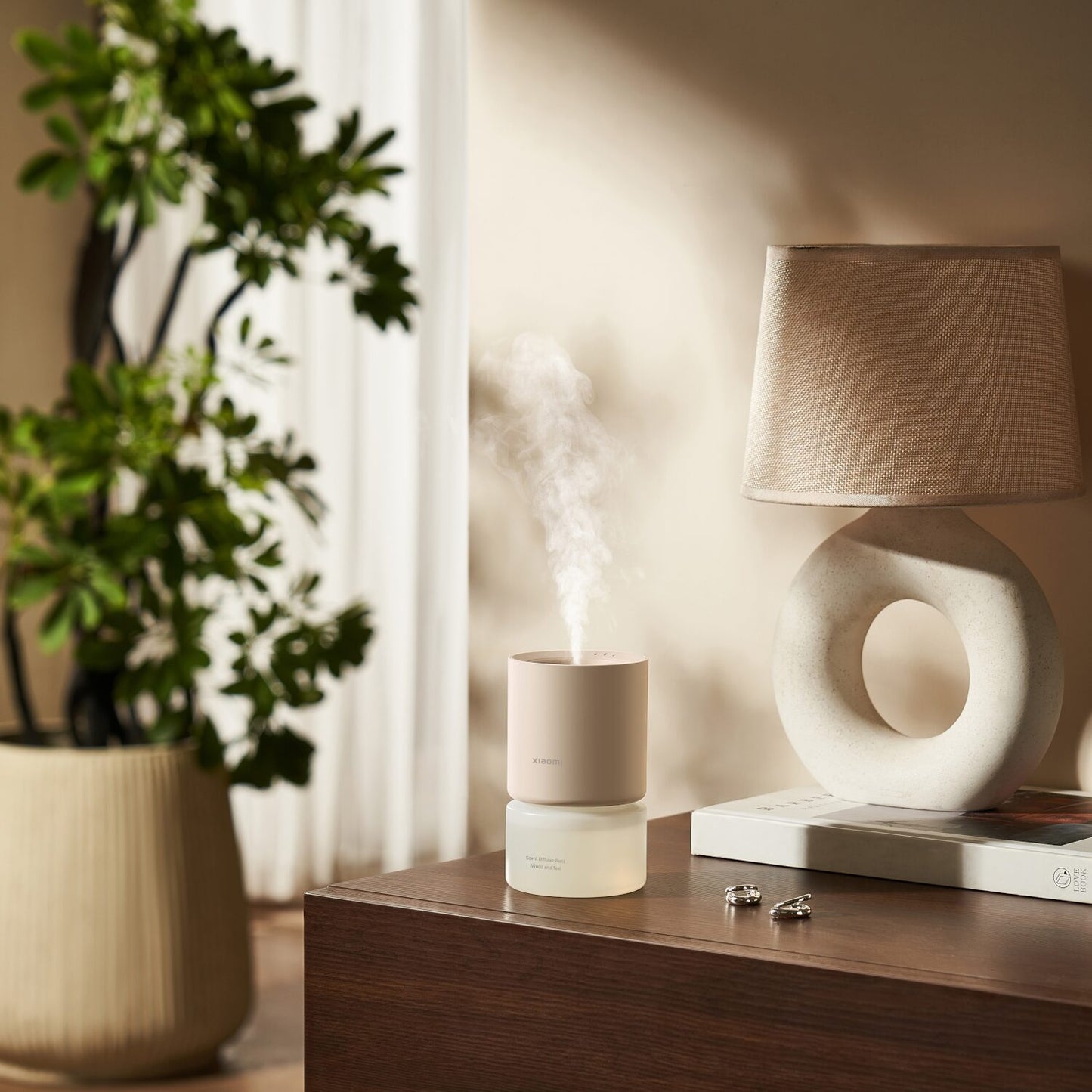 Xiaomi Smart Scent Diffuser (Smart App Control, RGB Ambient Lighting, Motion Sensor, 50-Day Battery) - alternate product view