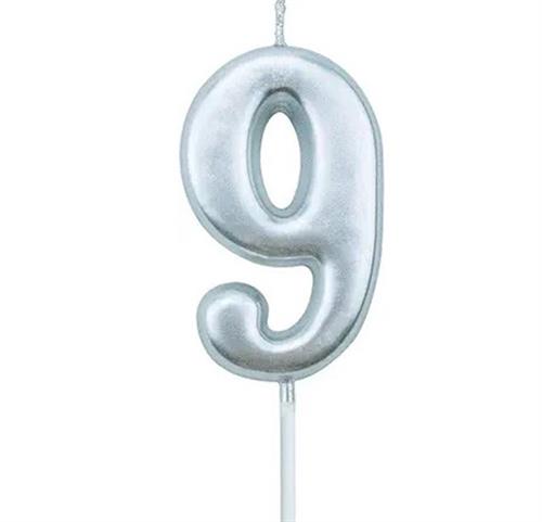 Casey 10cm Silver Numerical Birthday Candle Nr.9 - Elegant Design