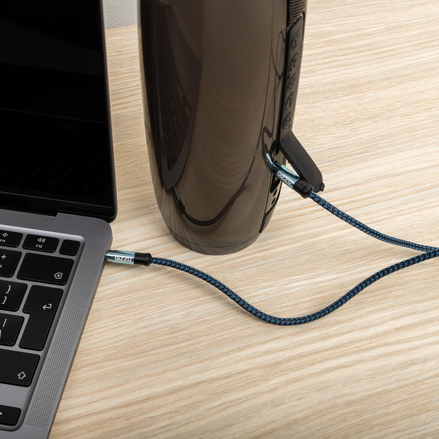 Gizzu 3.5mm AUX Cable 1.5m - Black/Blue - alternate product view 3