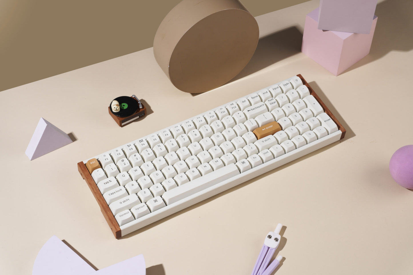 Keychron K4 HE 96% Magnetic Switch Hot-Swap RGB Wireless Keyboard – White (Wood + Aluminium) - alternate product view 4