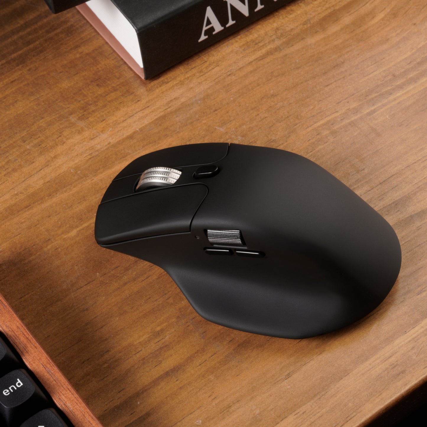 Keychron M6 30000 DPI Wireless Silent Mouse - Black (BT/2.4GHz/Wired) - alternate product view 6