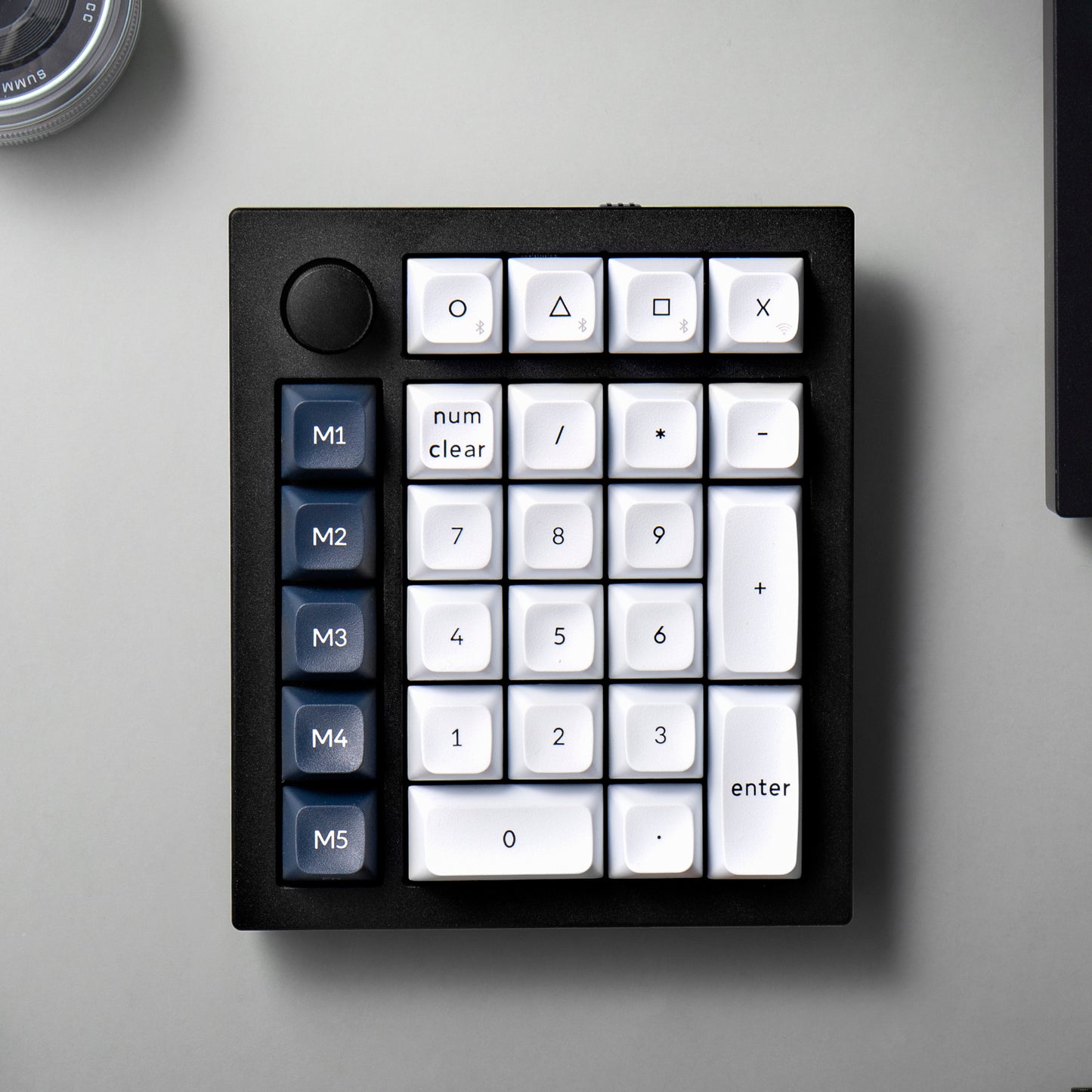 Keychron Q0 Max QMK Gateron Jupiter Banana RGB Wireless Custom Number Pad Shell White - alternate product view 4