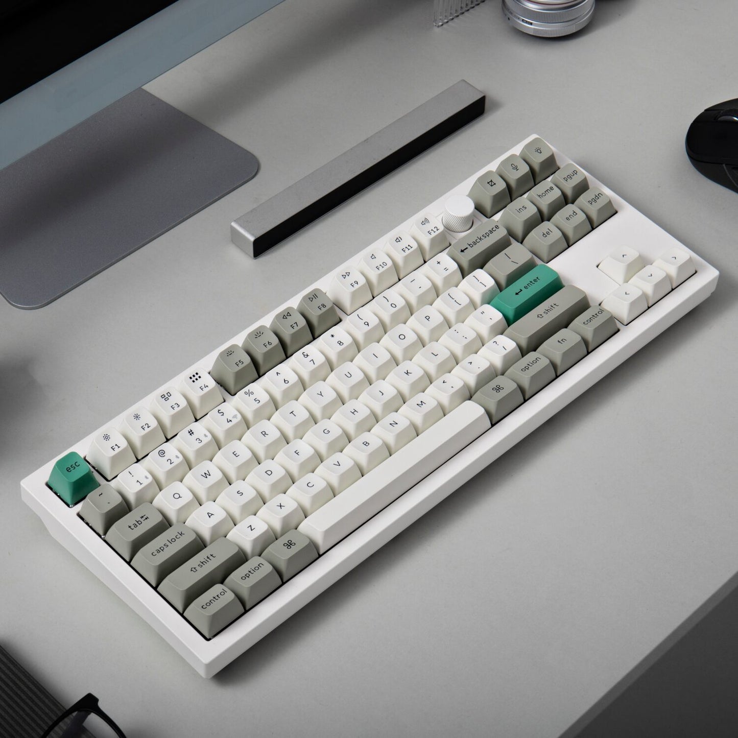 Keychron Q3 Max 80% Full Assembled Knob Red Switch Hot-Swap Gateron Jupiter RGB Wireless Keyboard - Shell White - alternate